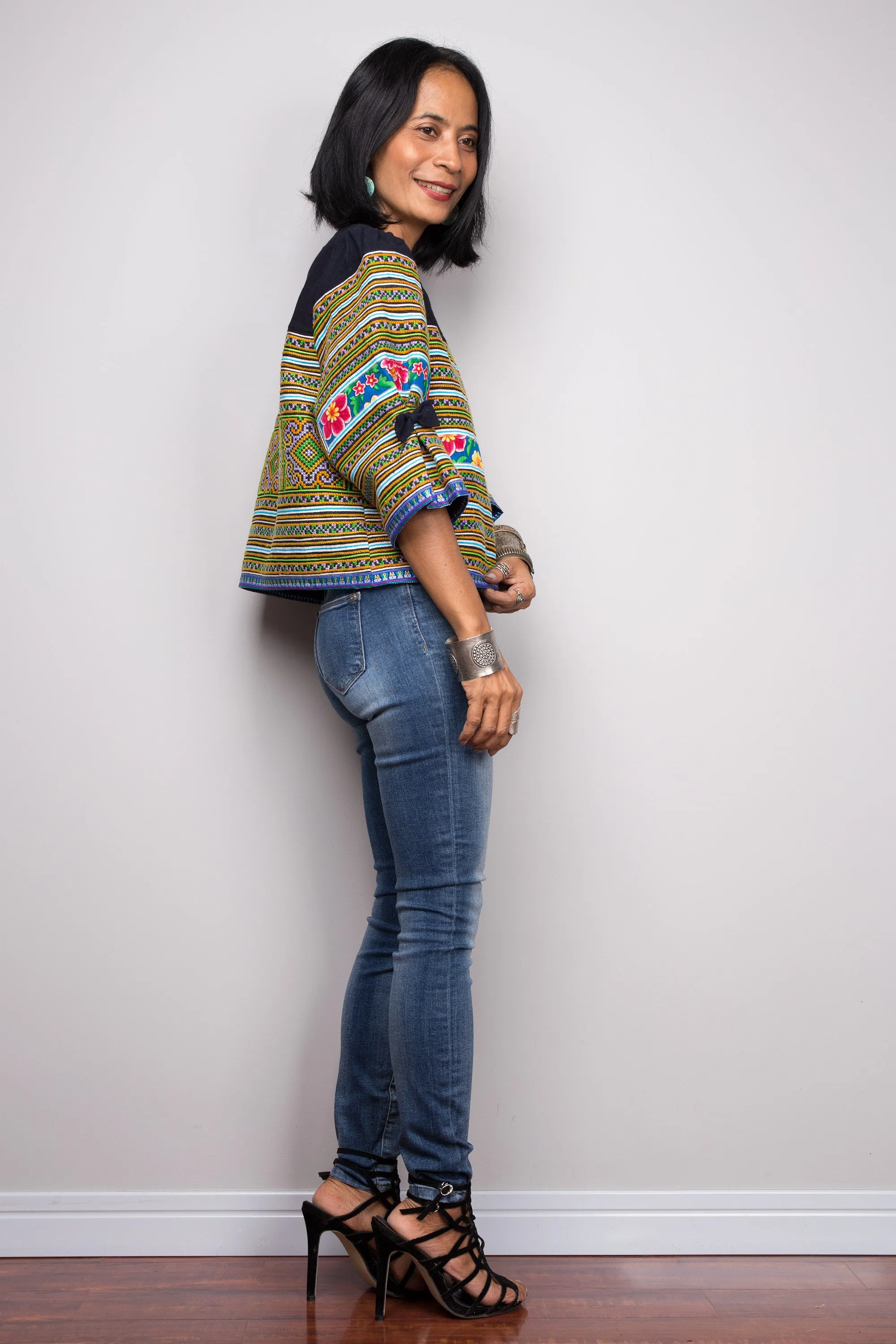 Hill tribe Pullover Blouse Top