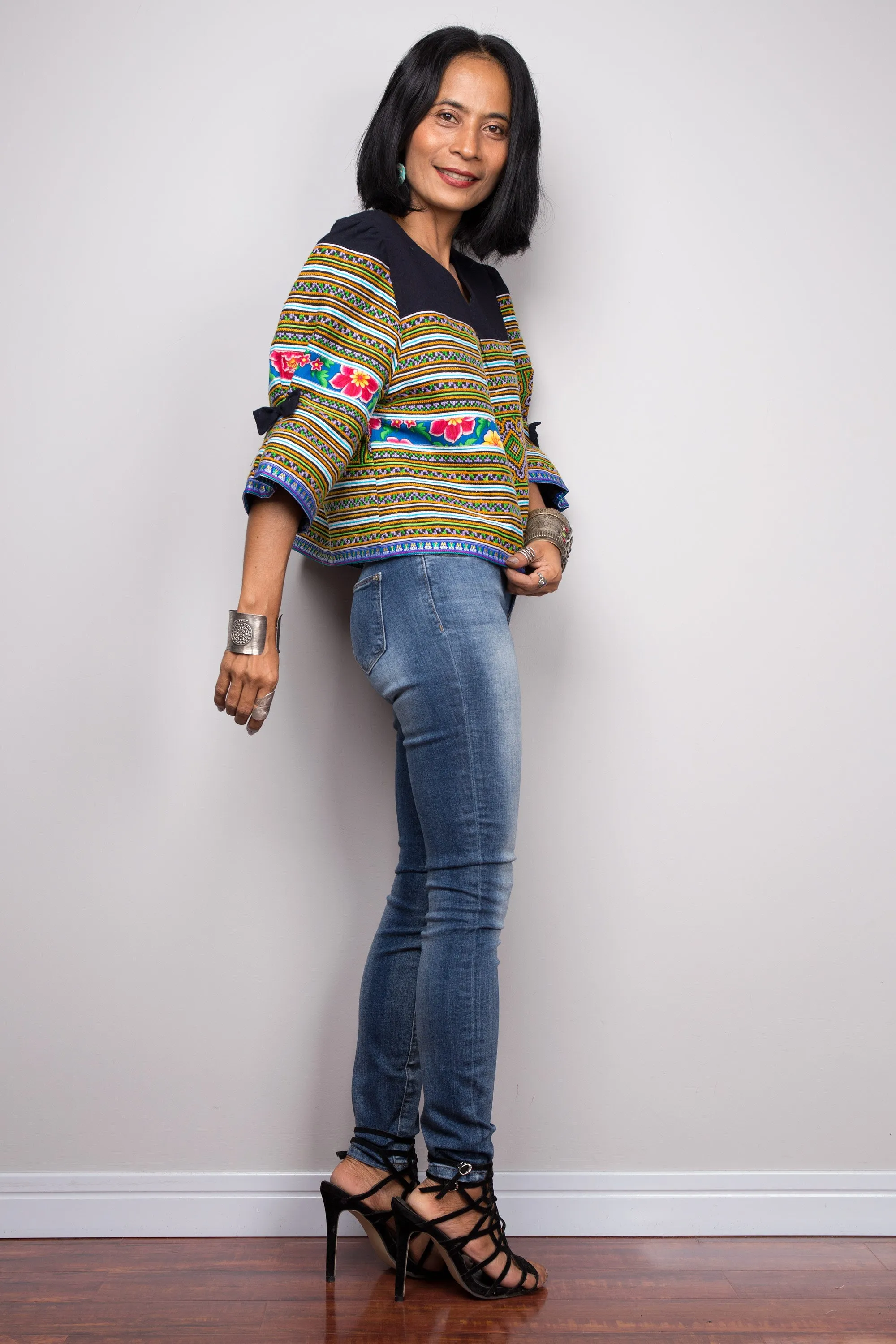 Hill tribe Pullover Blouse Top