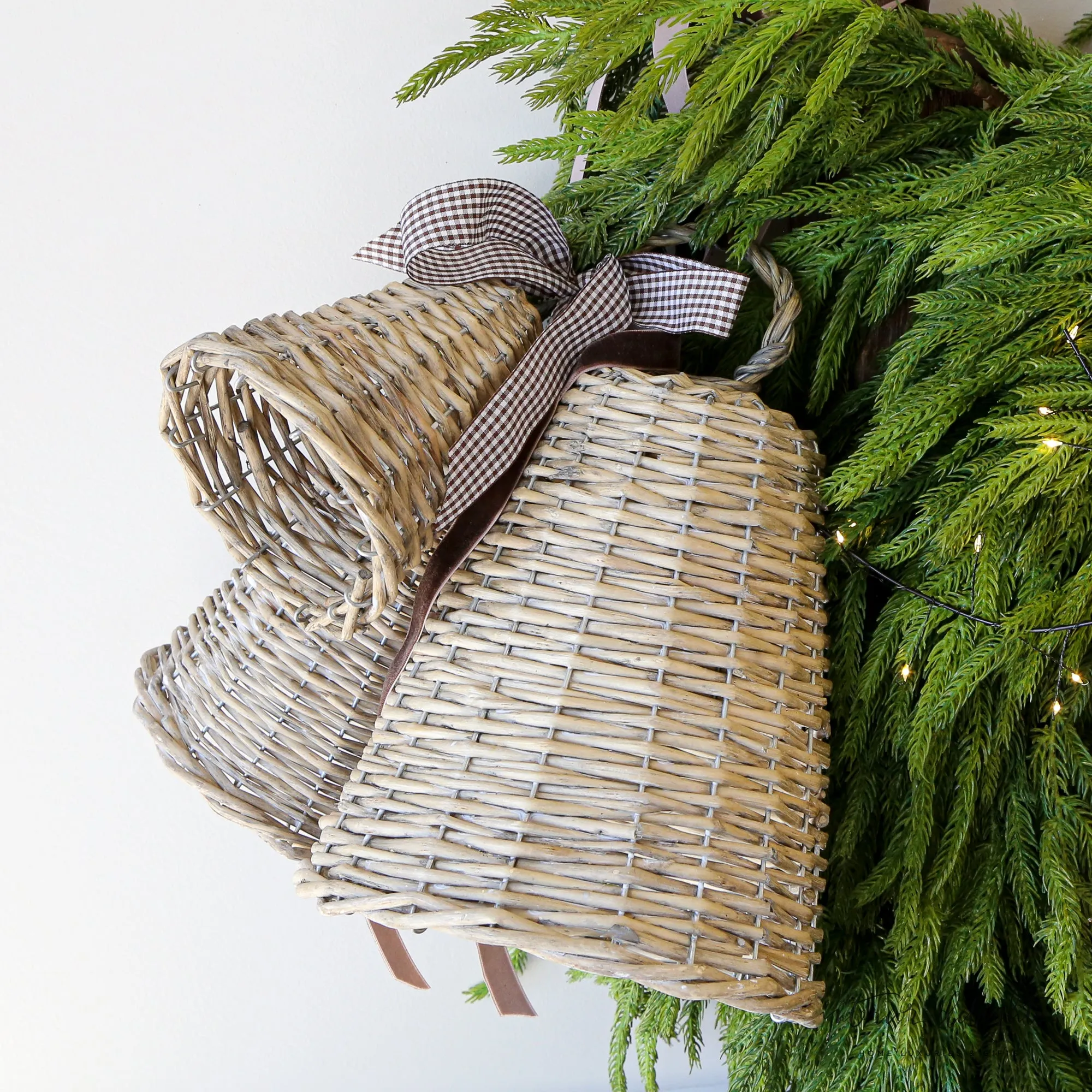 Holiday Willow Bells Ribbon Bundle