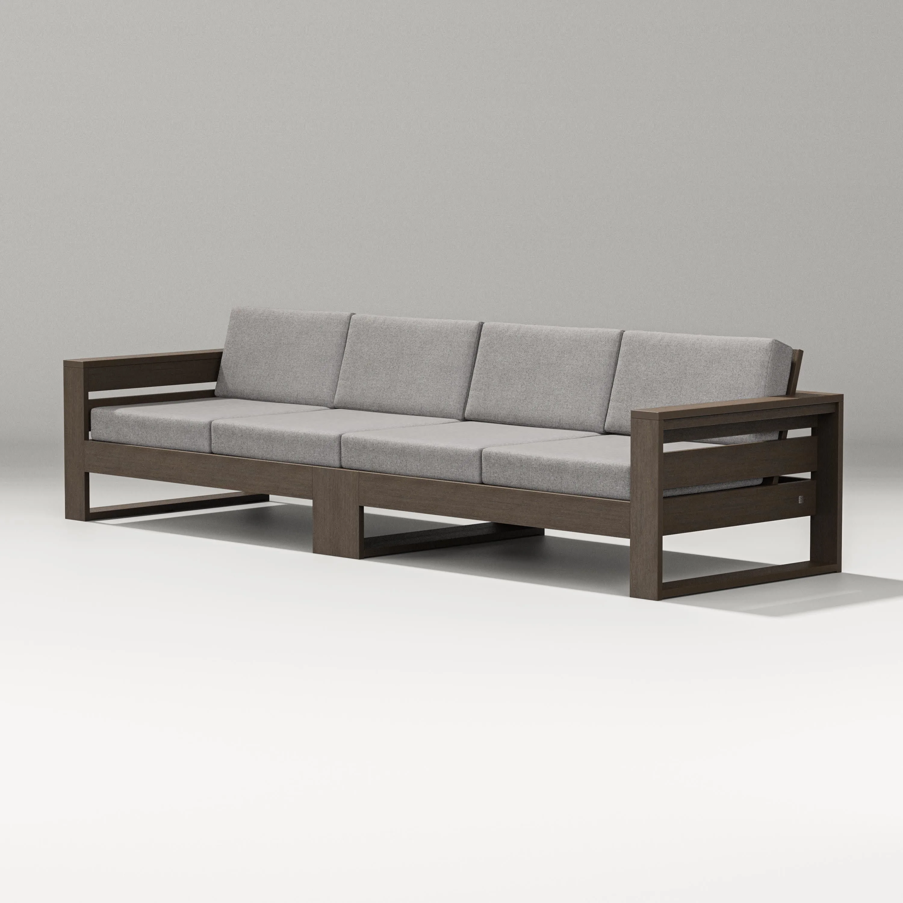 Latitude Straight Sectional