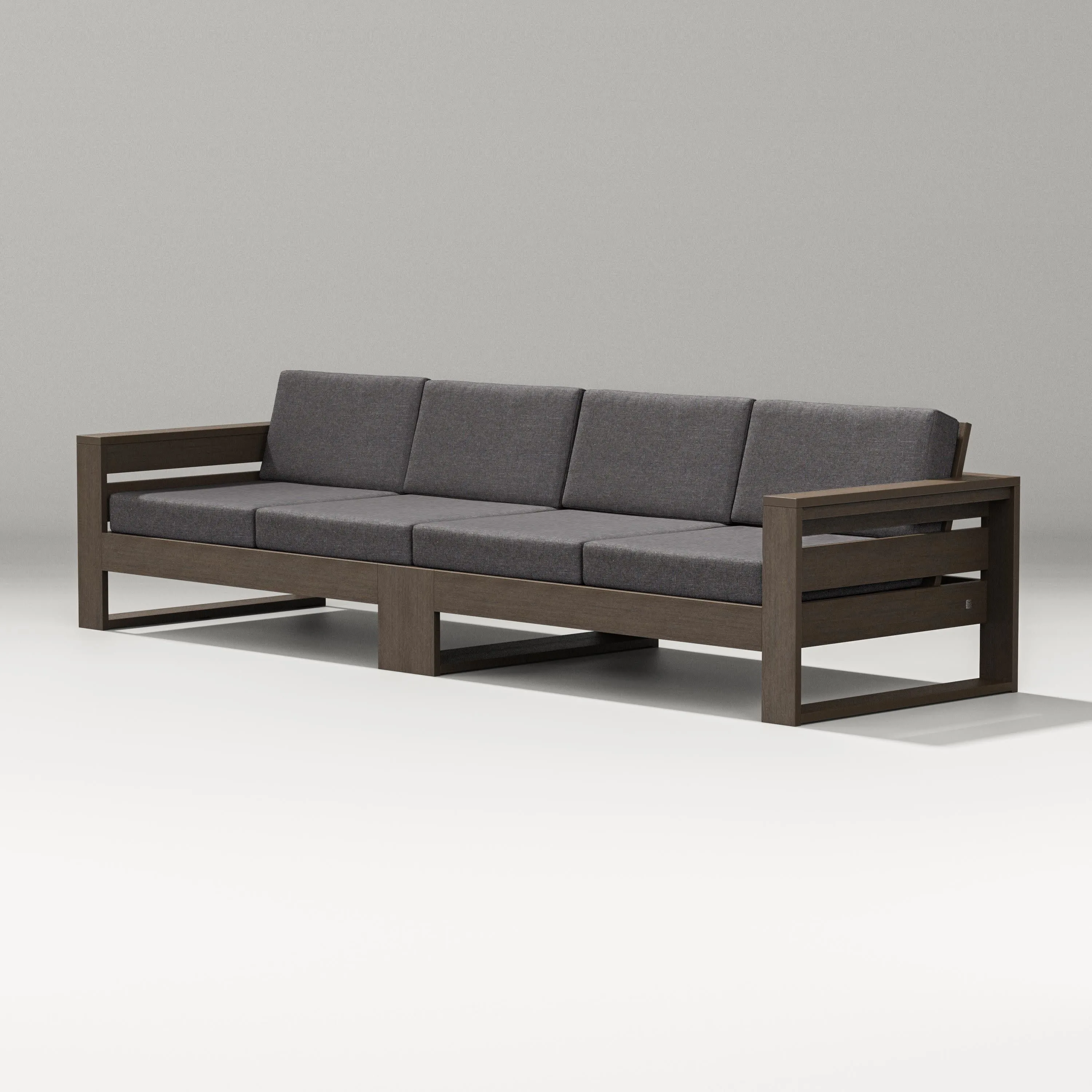 Latitude Straight Sectional