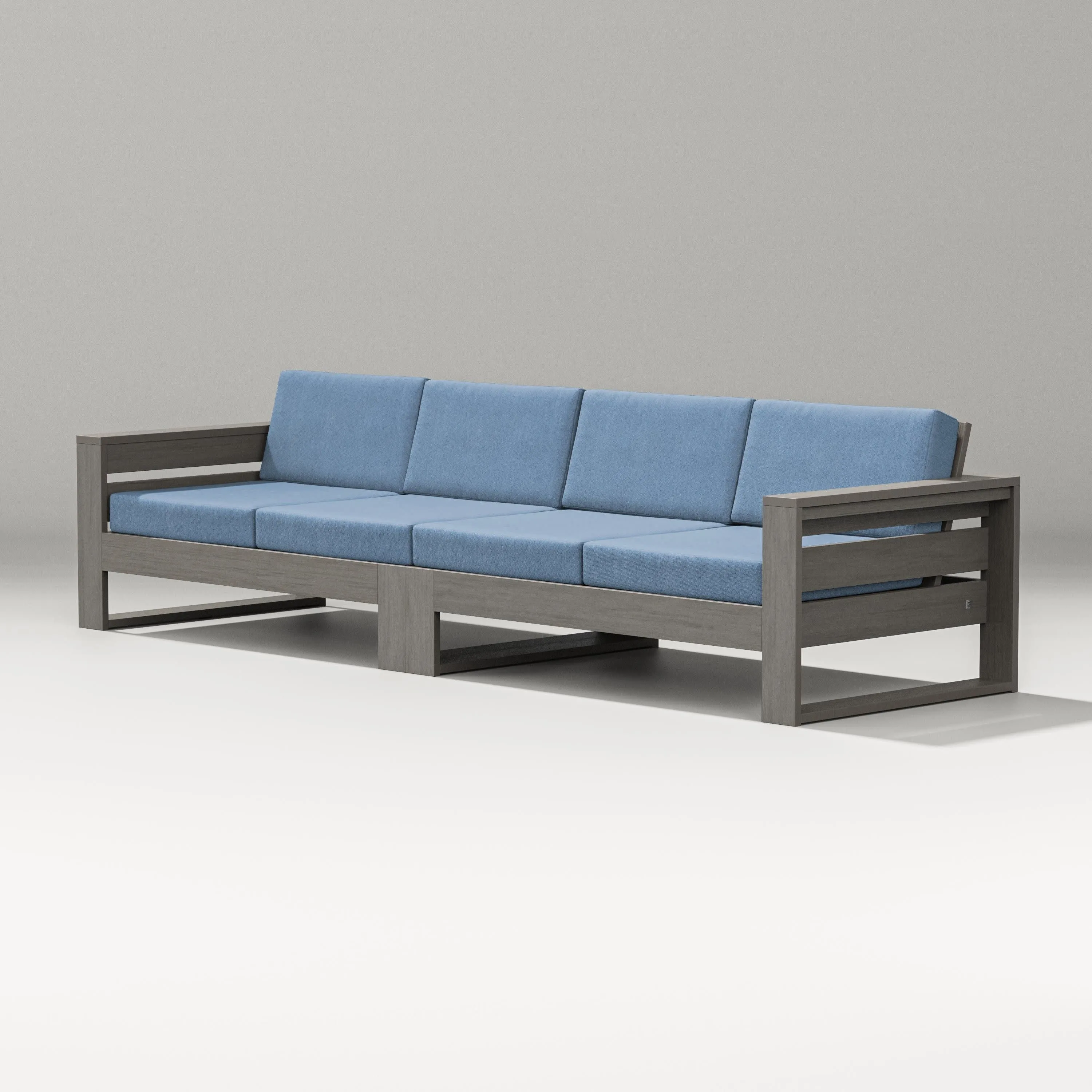 Latitude Straight Sectional