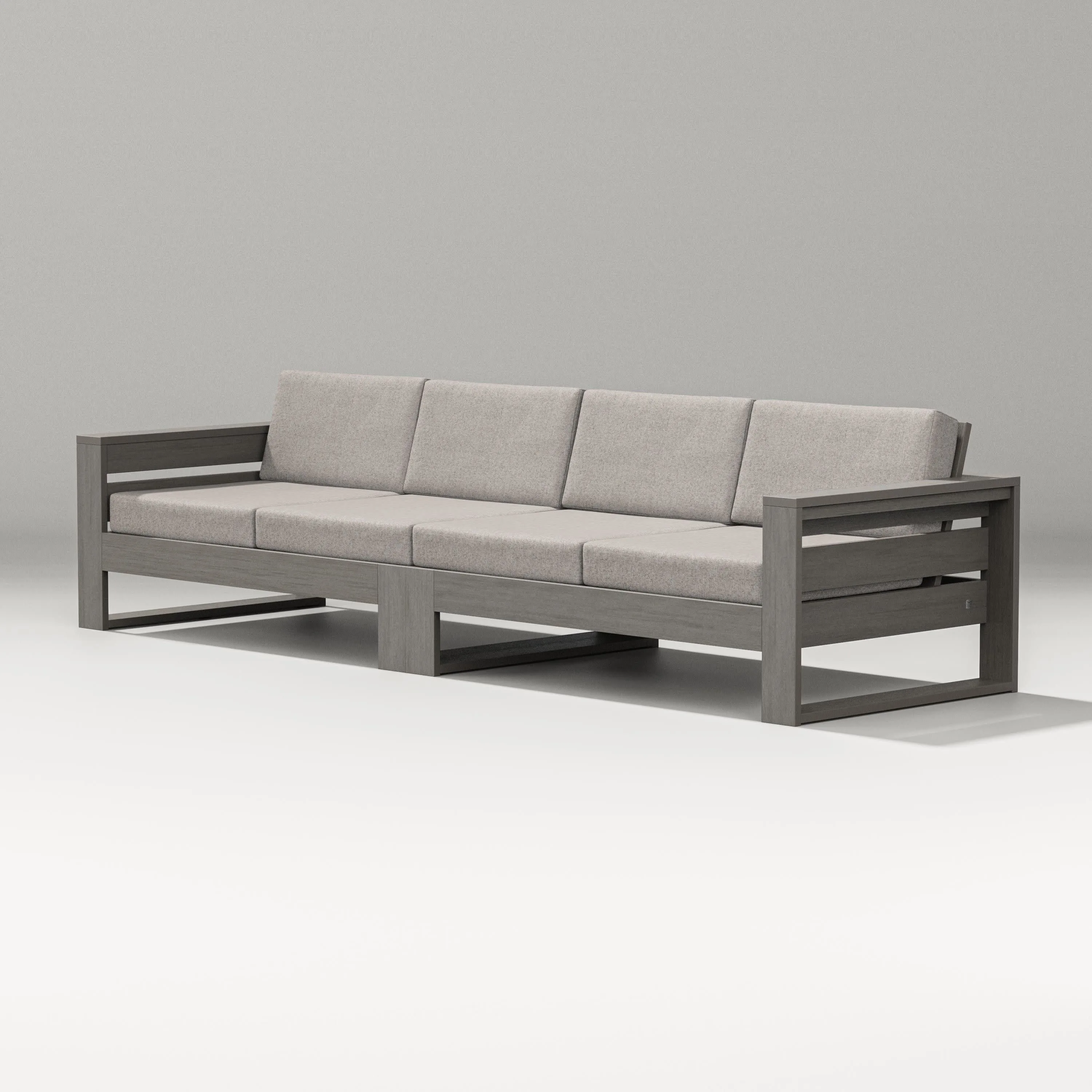 Latitude Straight Sectional