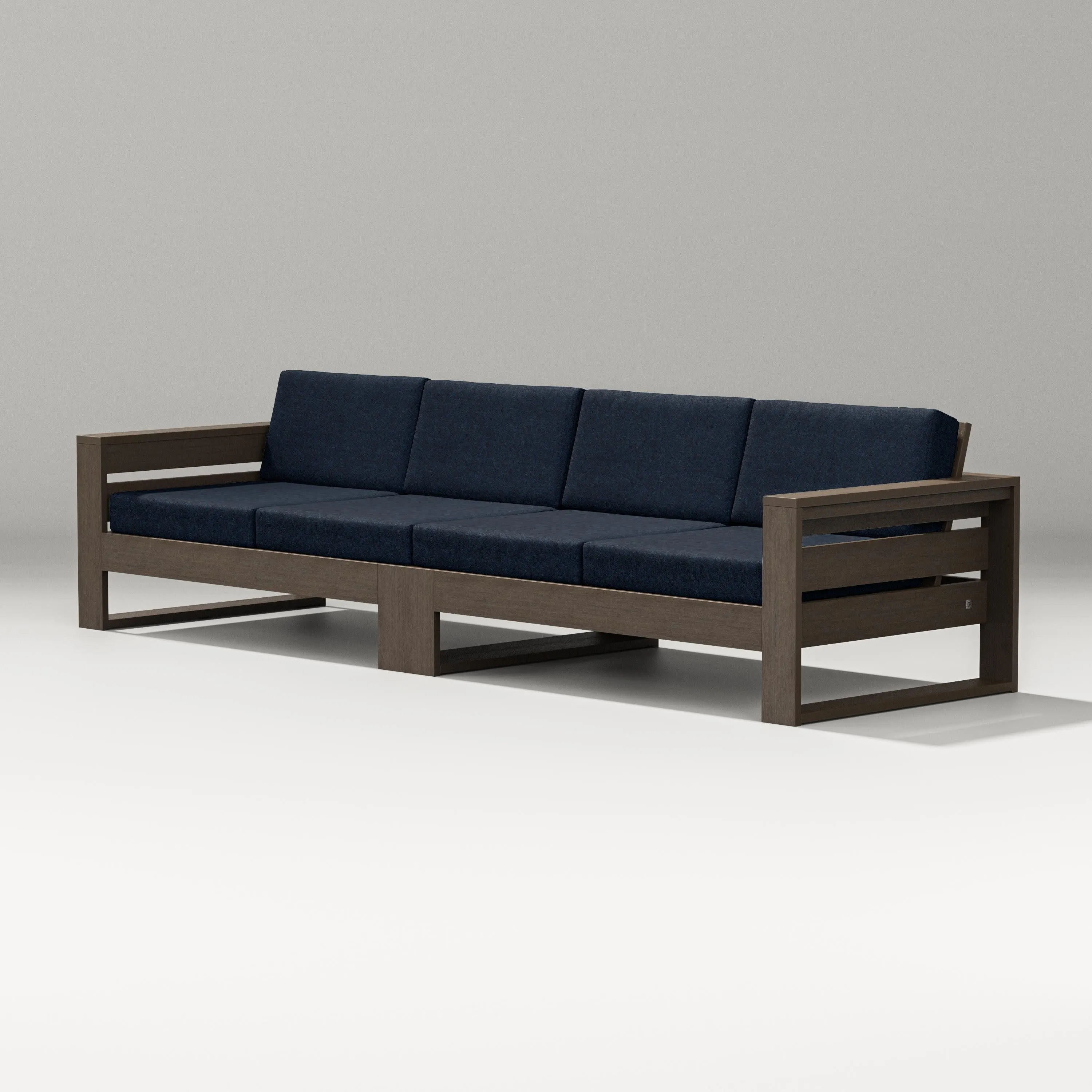 Latitude Straight Sectional
