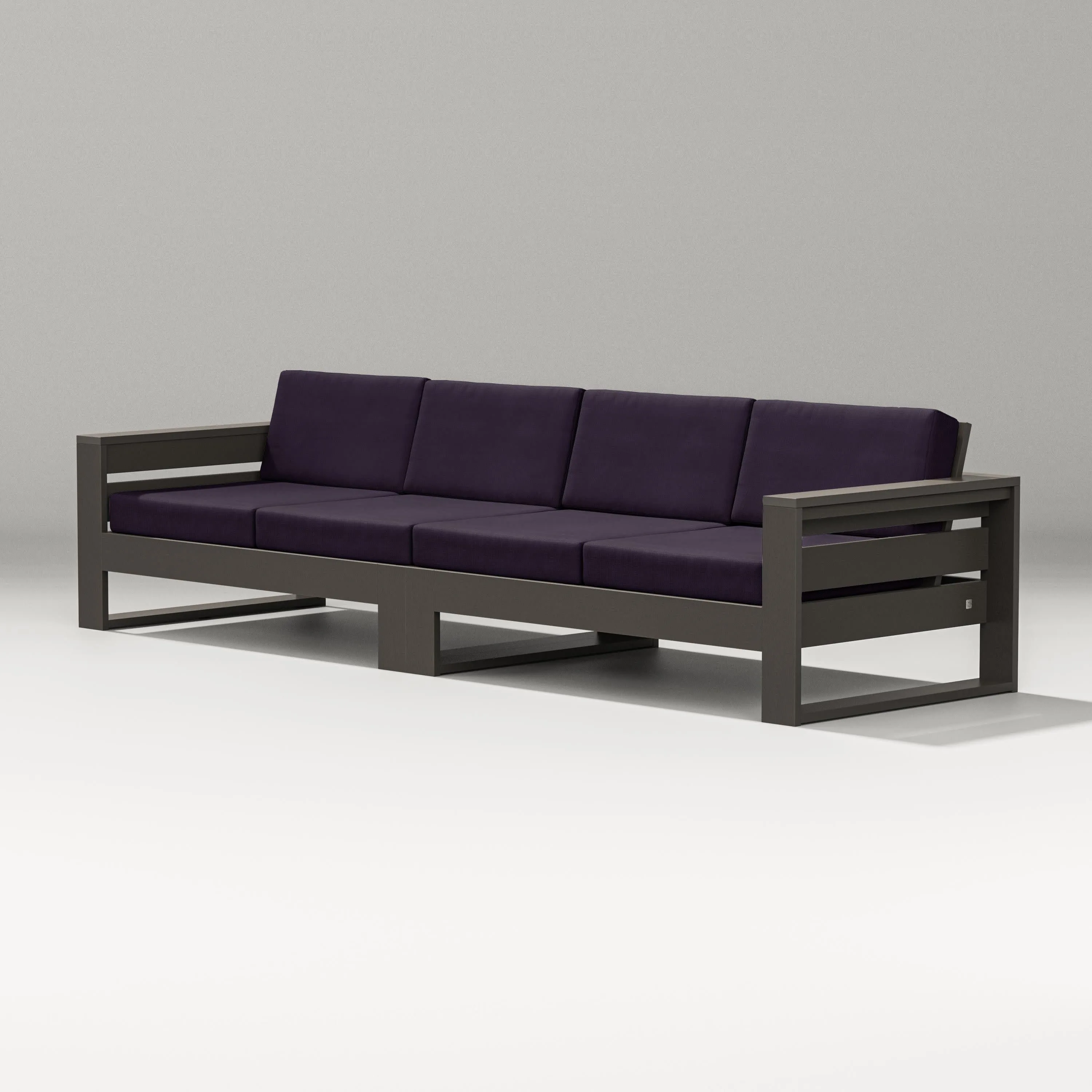 Latitude Straight Sectional