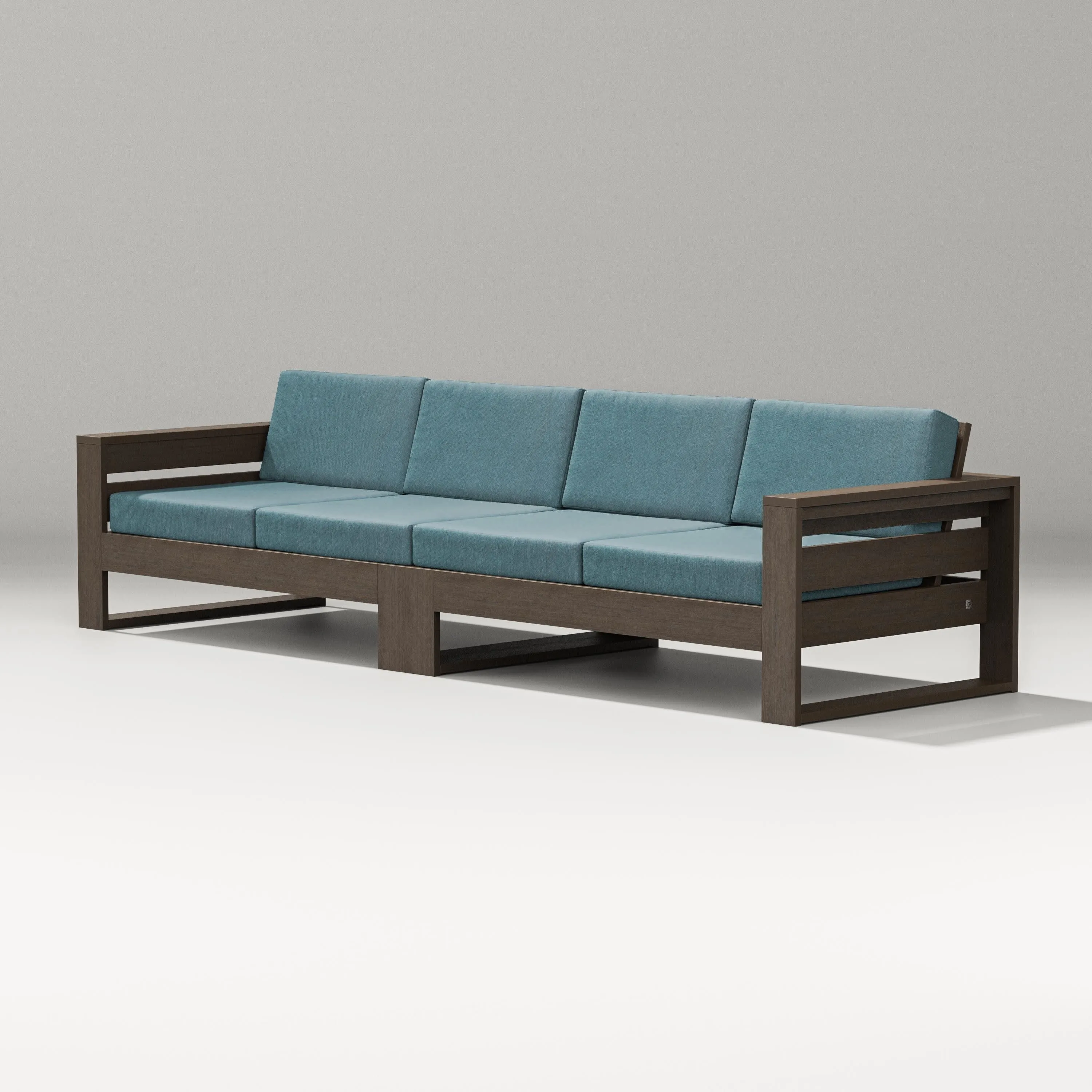 Latitude Straight Sectional