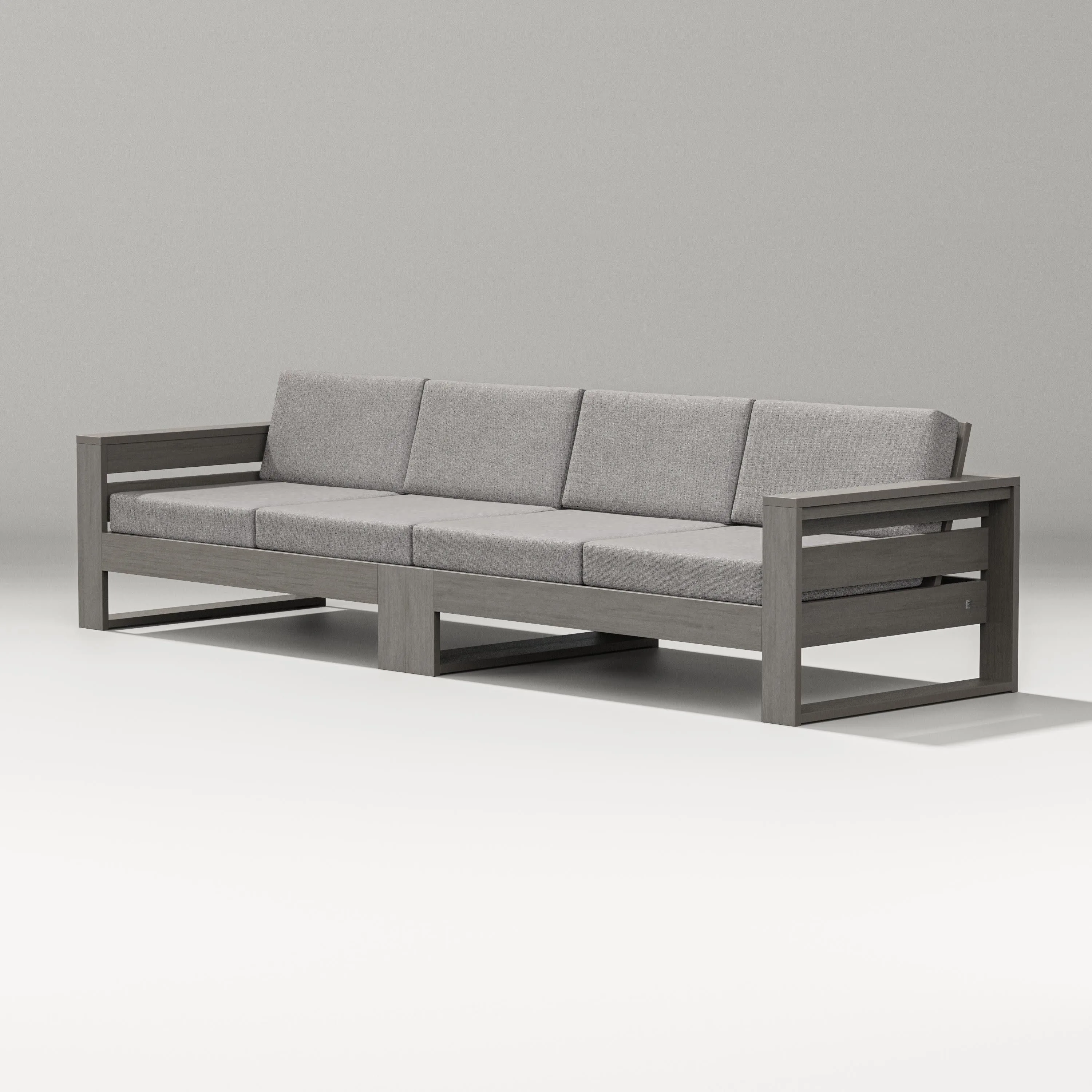 Latitude Straight Sectional