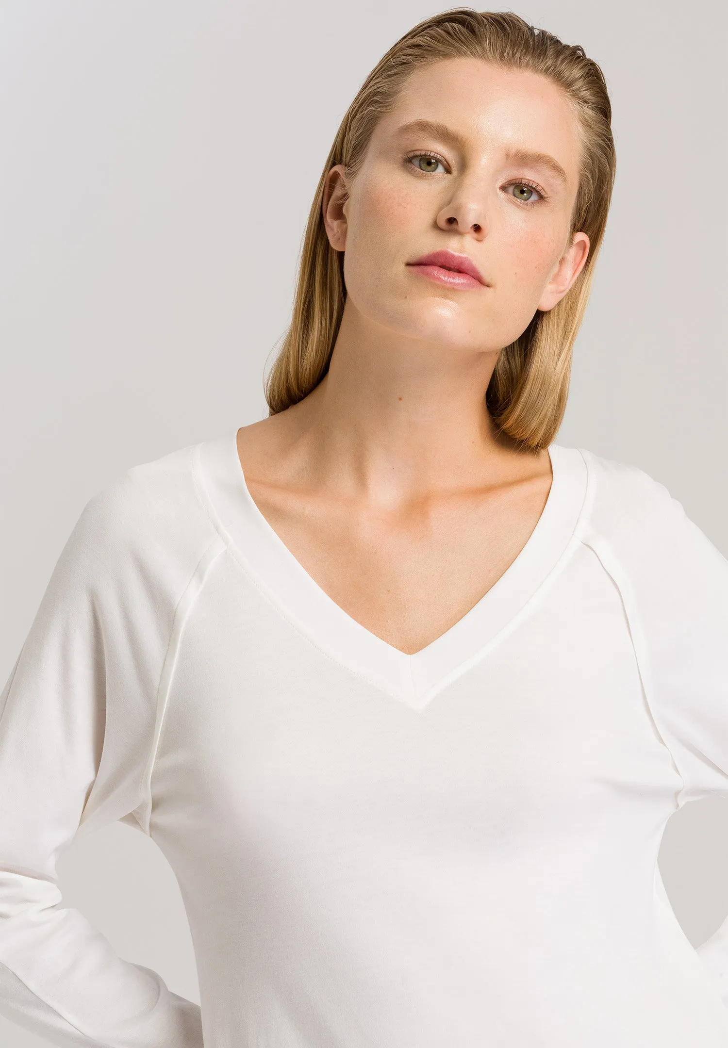Pure Essence V-Neck Cotton Nightgown 130cm | Off White 77947-102