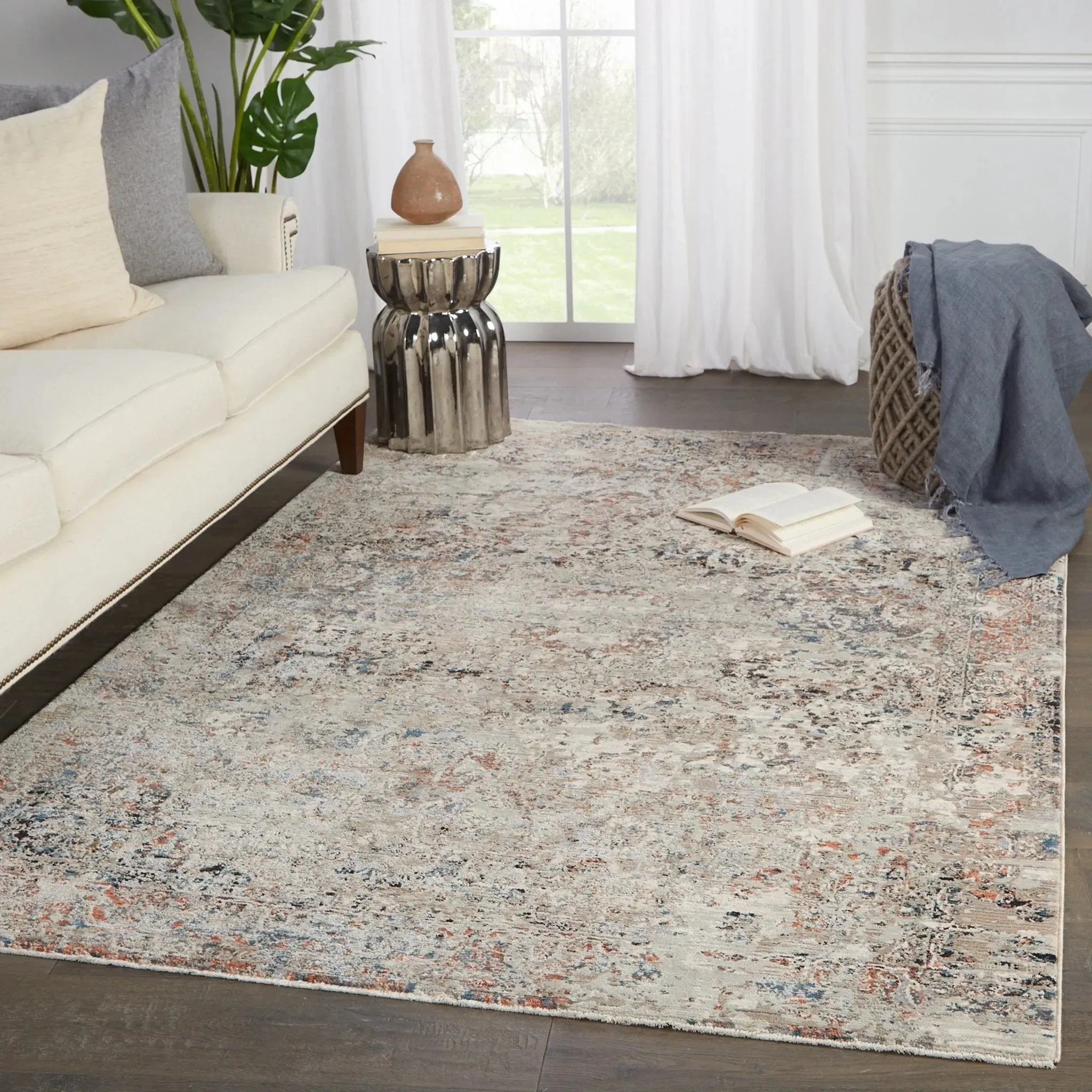 Valentia VLN02 Niran Gray/Rust Rug