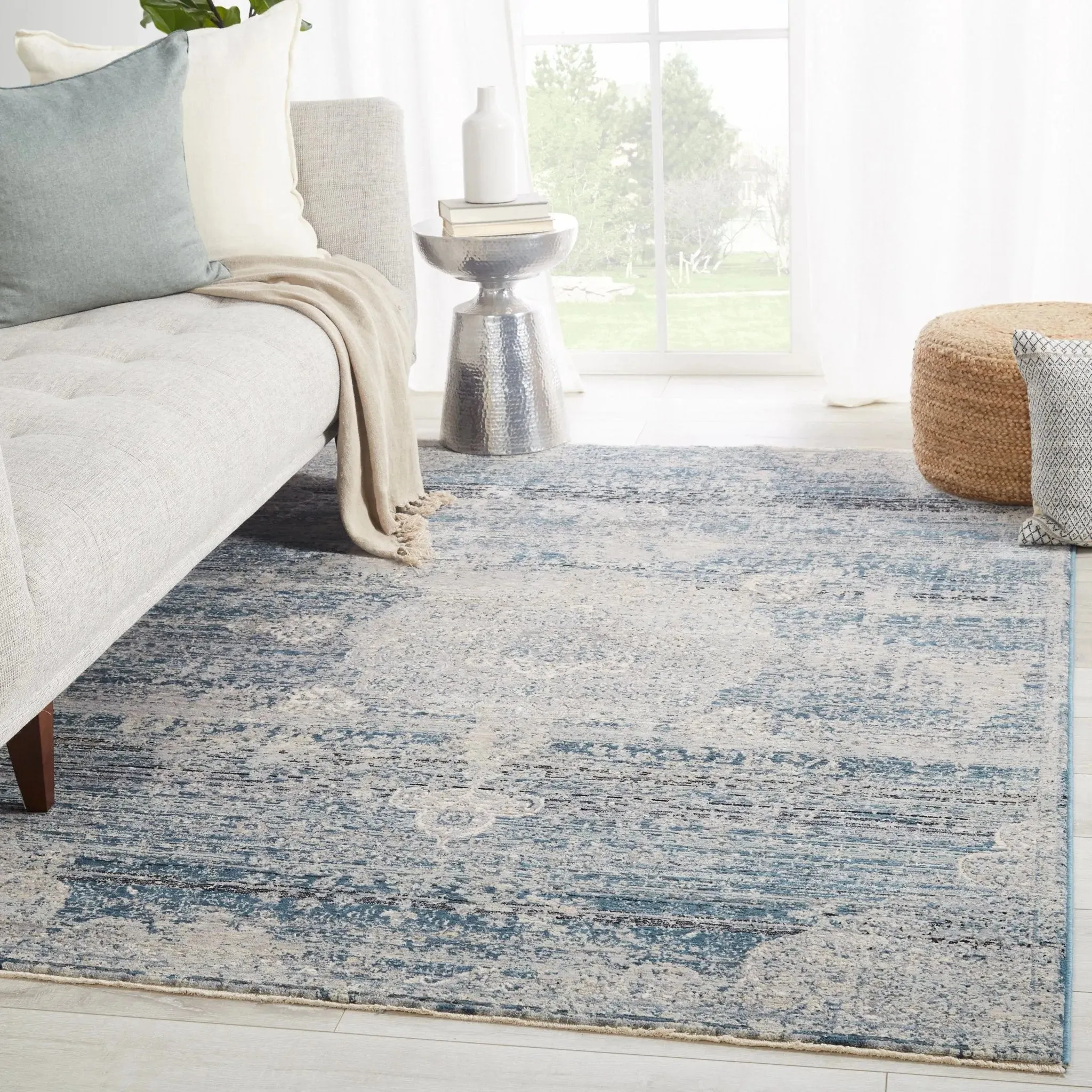 Valentia VLN04 Tolani Blue/Gray Rug